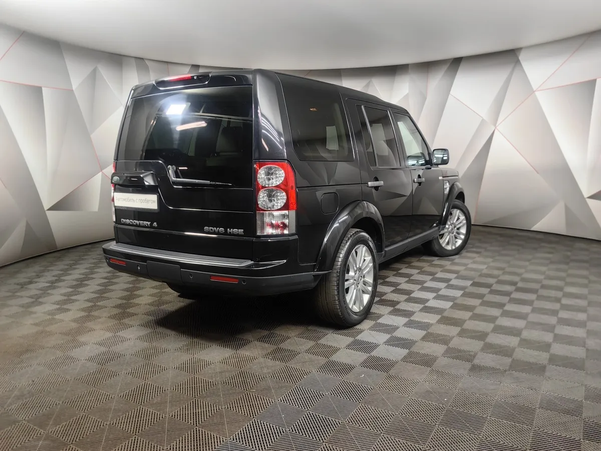 Land Rover Discovery 3.0 TDV6 AT 4WD (211 л.с.) SE Черный в АВИЛОН. Слайд №2