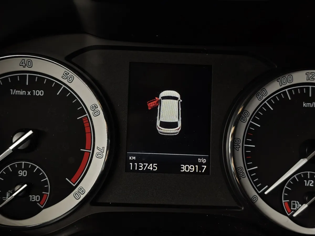 Skoda Karoq 1.4 AT FWD (150 л.с.) Ambition Синий в АВИЛОН. Слайд №18