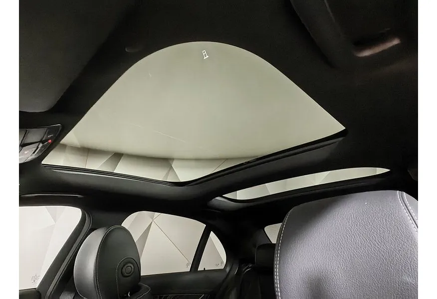 Mercedes-Benz E-Класс E 350 4MATIC 9G-TRONIC (299 л.с.) Черный в АВИЛОН. Слайд №21