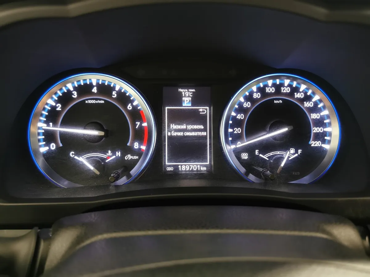 Toyota Highlander 3.5 AT AWD (249 л.с.) Престиж Черный в АВИЛОН. Слайд №16