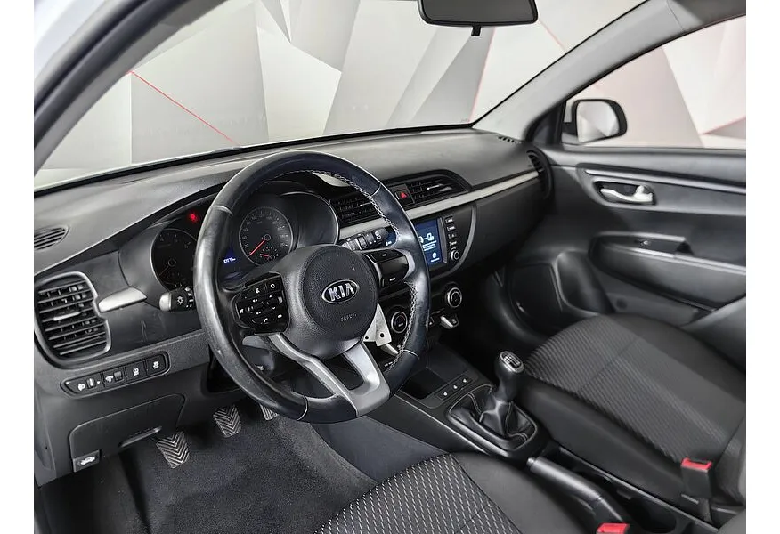Kia Rio X-Line 1.6 AT (123 л.с.) Белый в АВИЛОН. Слайд №18