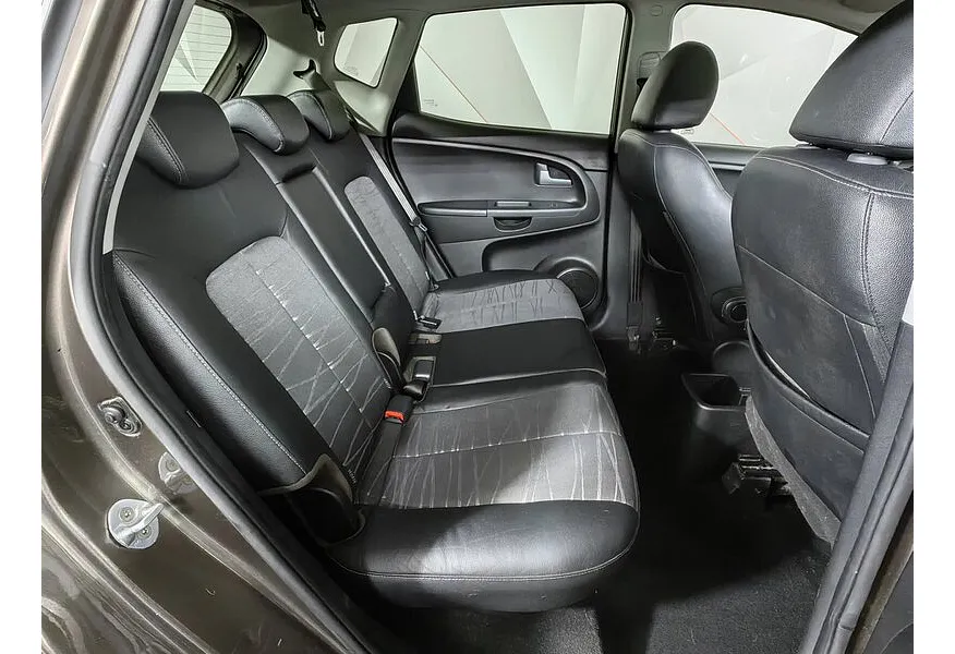 LIVE. Слайд №12