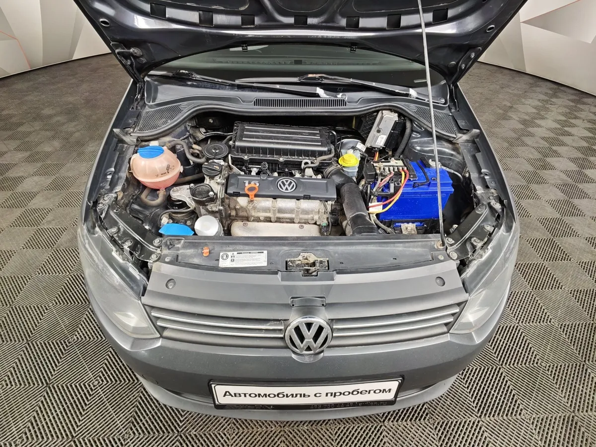 Volkswagen Polo 1.6 MT (105 л.с.) Comfortline Серый в АВИЛОН. Слайд №10