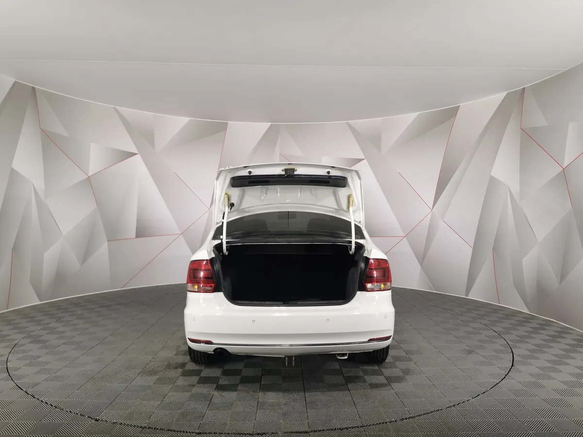 Volkswagen Polo 1.6 MT (105 л.с.) Trendline Белый в АВИЛОН. Слайд №11