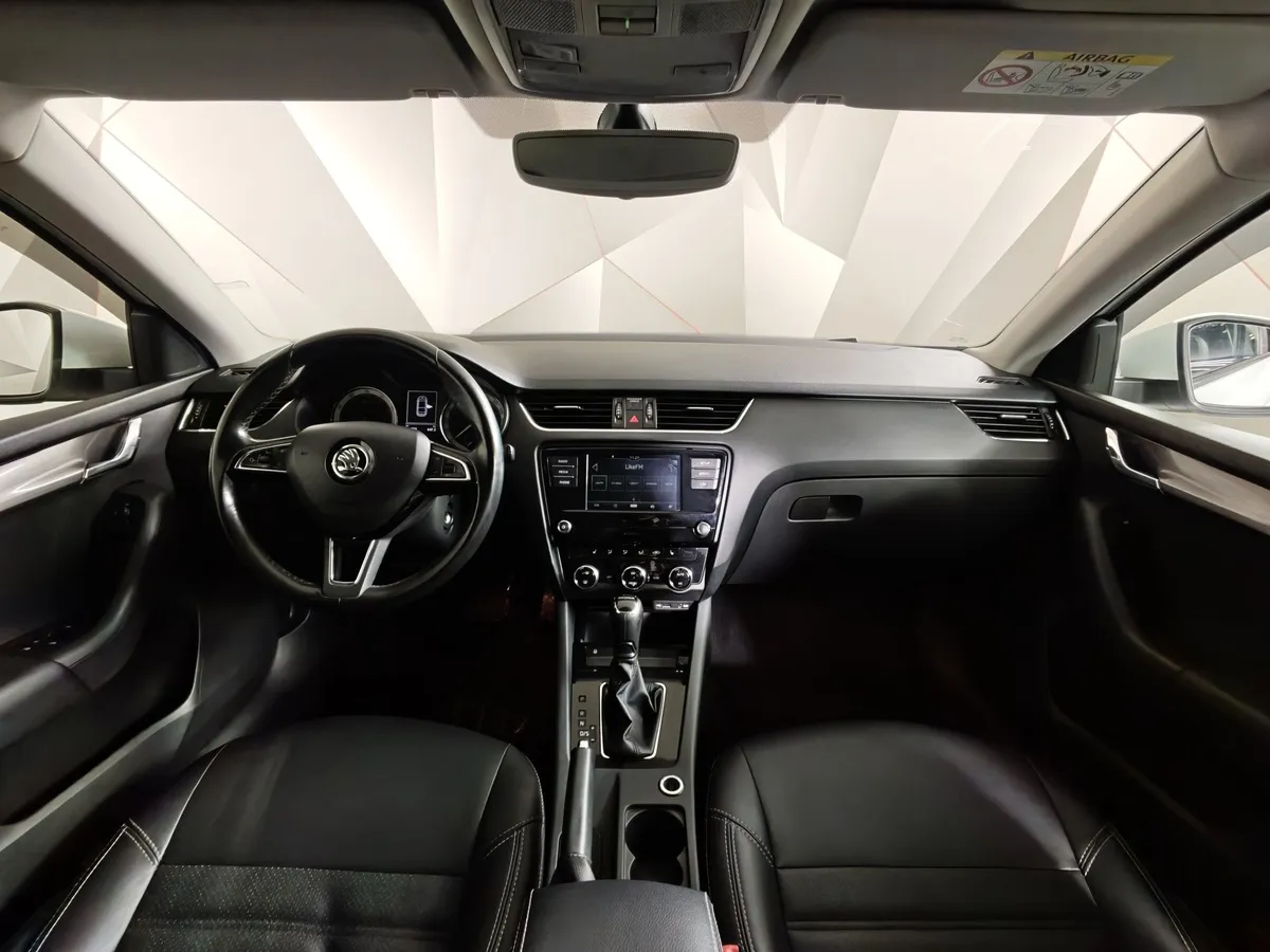 Skoda Octavia 1.6 MPI AT (110 л.с.) Белый в АВИЛОН. Слайд №14