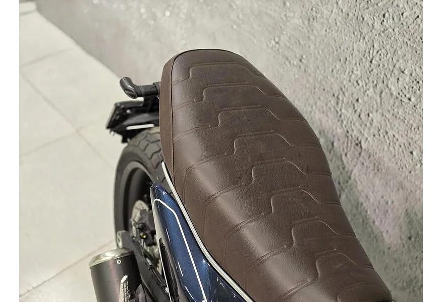 LIVE. Слайд №8