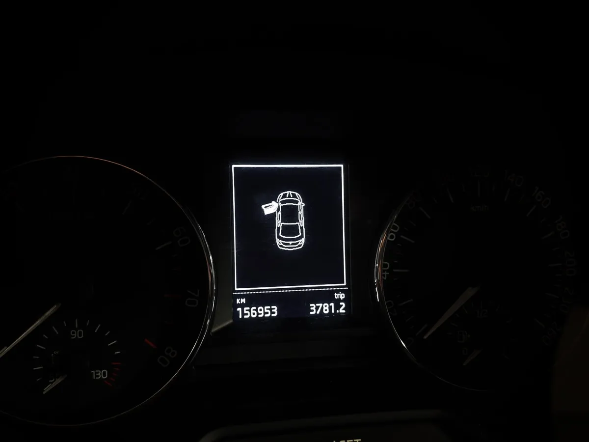 Skoda Octavia 1.8 TSI DSG (180 л.с.) Черный в АВИЛОН. Слайд №17