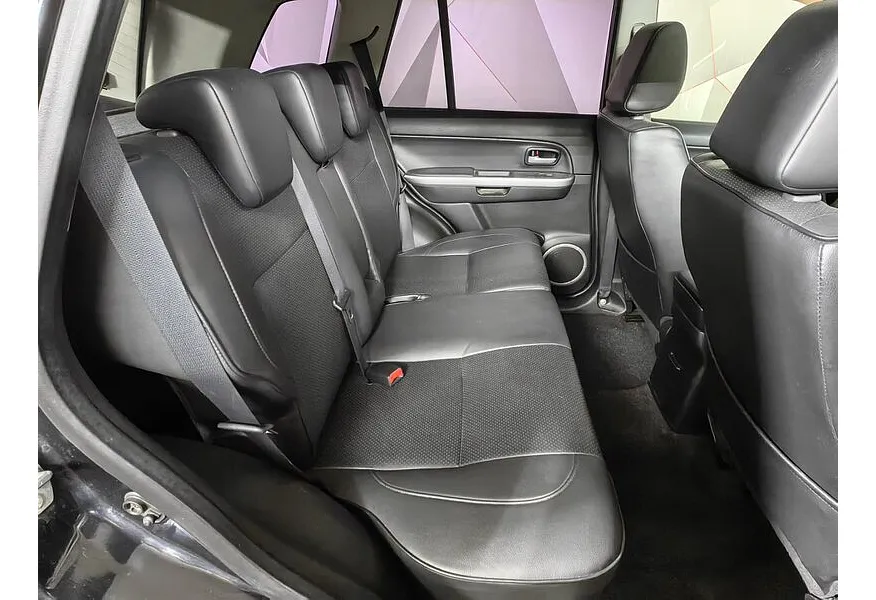 Suzuki Grand Vitara 2.4 AT (169 л.с.) Черный в АВИЛОН. Слайд №14 Suzuki Grand Vitara 2.4 AT (169 л.с.) Черный в АВИЛОН. Слайд №14