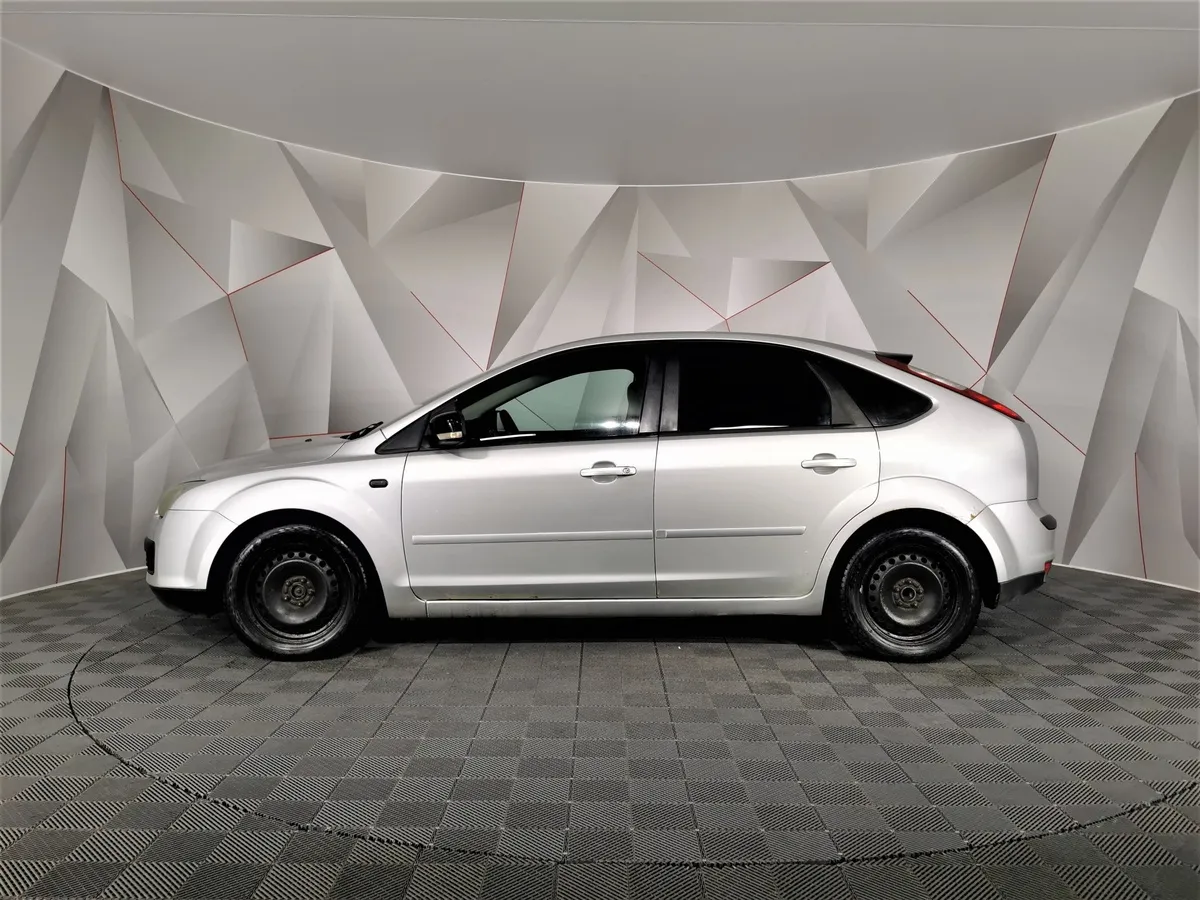Ford Focus 1.8 MT (125 л.с.) Ghia Серебристый в АВИЛОН. Слайд №5