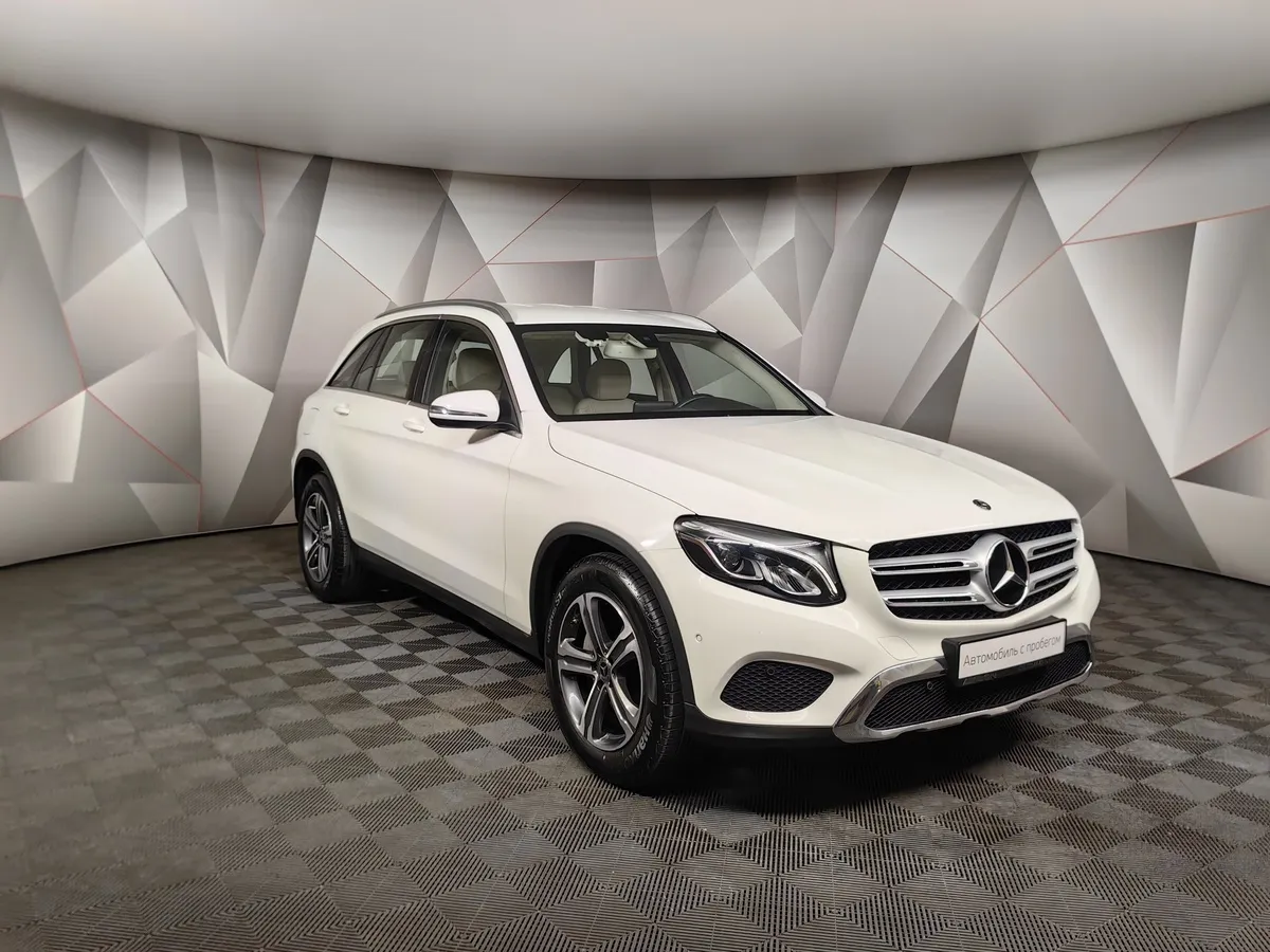 Mercedes-Benz GLC 250 9G-TRONIC 4MATIC (211 л.с.) Premium Белый в АВИЛОН. Слайд №3