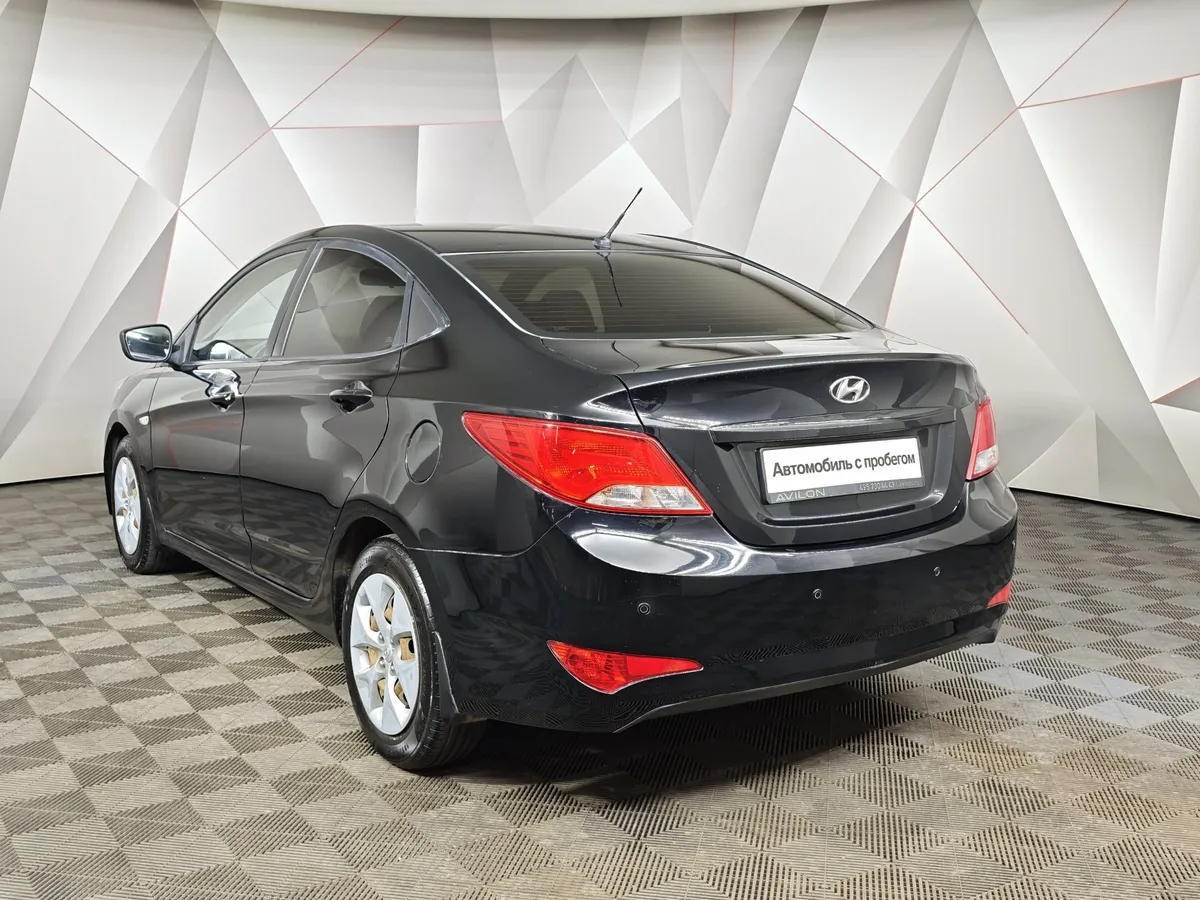 Hyundai Solaris 1.6 AT (123 л.с.) Comfort Черный в АВИЛОН. Слайд №4