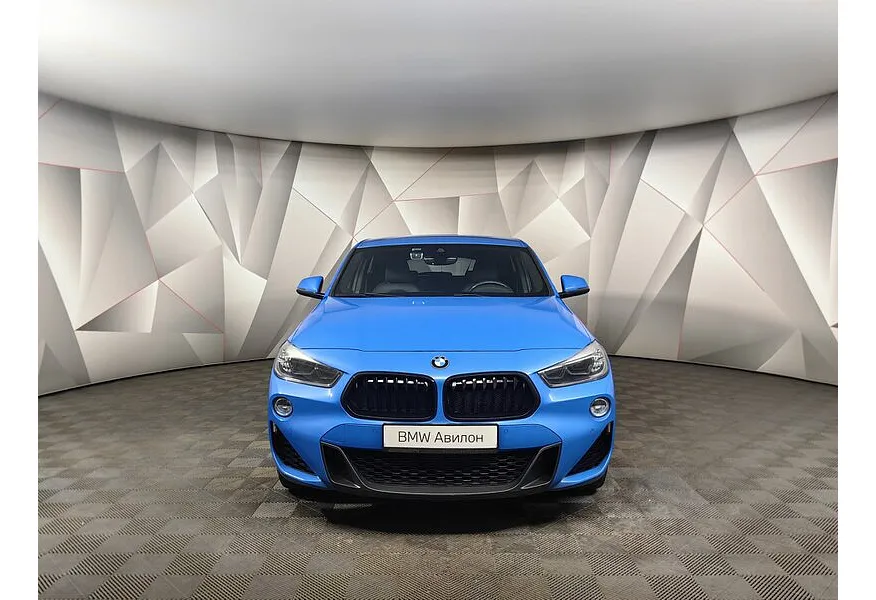 BMW X2 20i xDrive AT (192 л.с.) M Sport Синий в АВИЛОН. Слайд №3