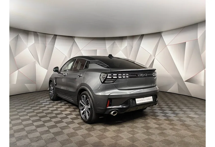 АВИЛОН - Lynk & Co 05 2.0 T5 Drive-E AT 4WD (254 л.с.) Halo Серый - slide 6