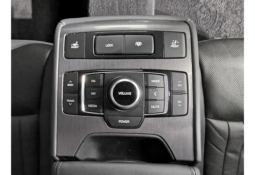 Hyundai Genesis 3.0 AT AWD (249 л.с.) Advance Красный в АВИЛОН. Слайд №22