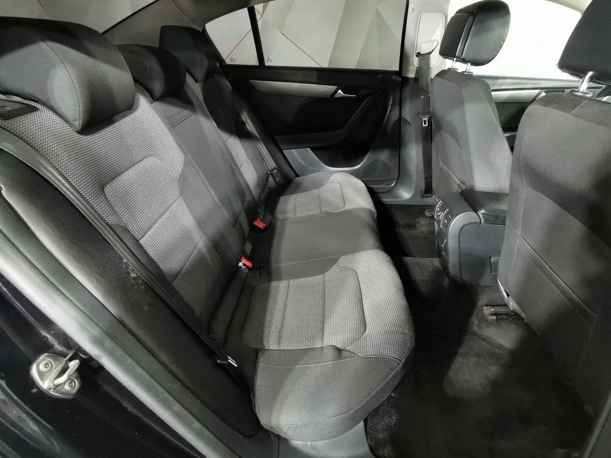 Volkswagen Passat 1.8 TSI DSG (160 л.с.) Черный в АВИЛОН. Слайд №14