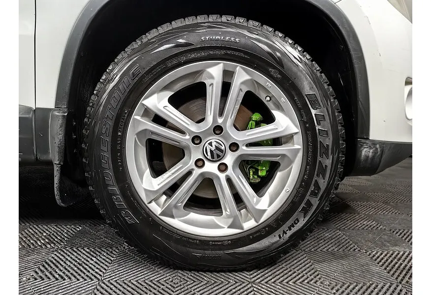 Volkswagen Tiguan 1.4 TSI MT (150 л.с.) Trend & Fun Белый в АВИЛОН. Слайд №8