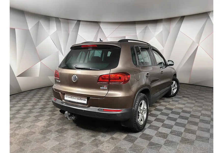 Volkswagen Tiguan 1.4 TSI BlueMotion DSG (150 л.с.) Sport&Style Коричневый в АВИЛОН. Слайд №2