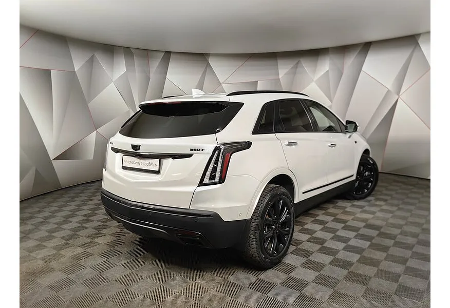 Cadillac XT5 2.0T АТ AWD (200 л.с.) Premium Luxury Белый в АВИЛОН. Слайд №2