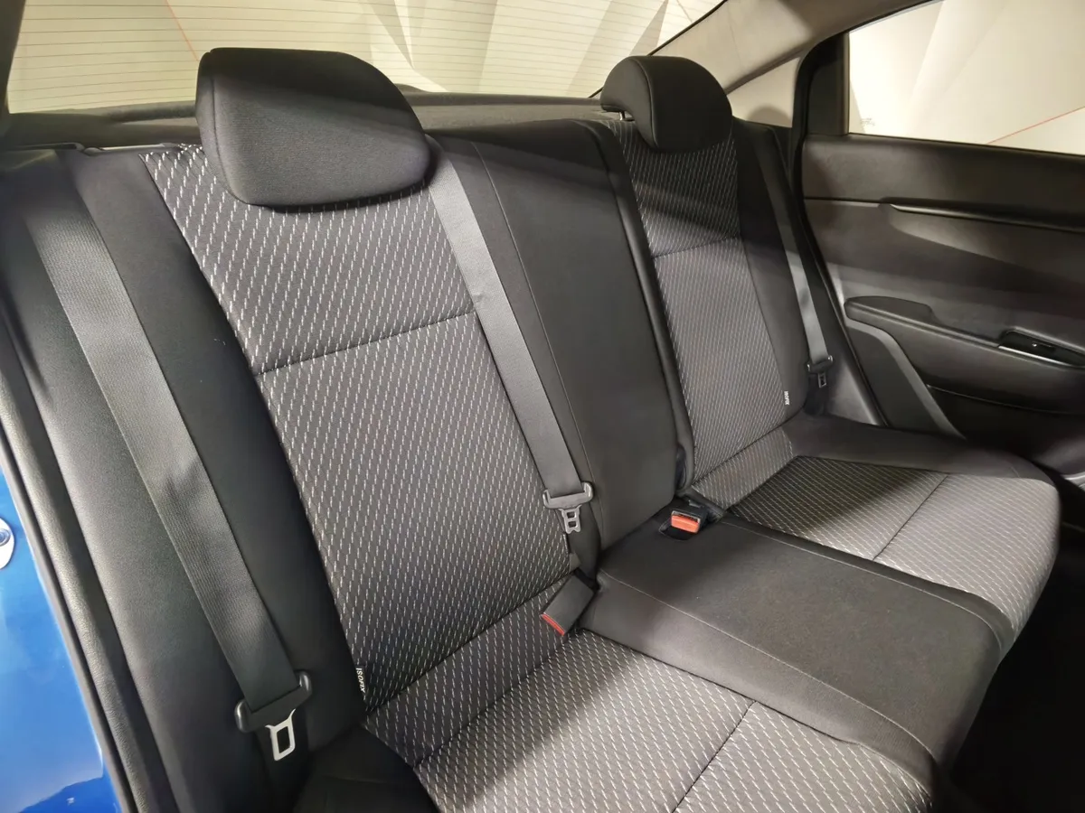Kia Rio 1.6 AT (123 л.с.) Luxe Синий в АВИЛОН. Слайд №15