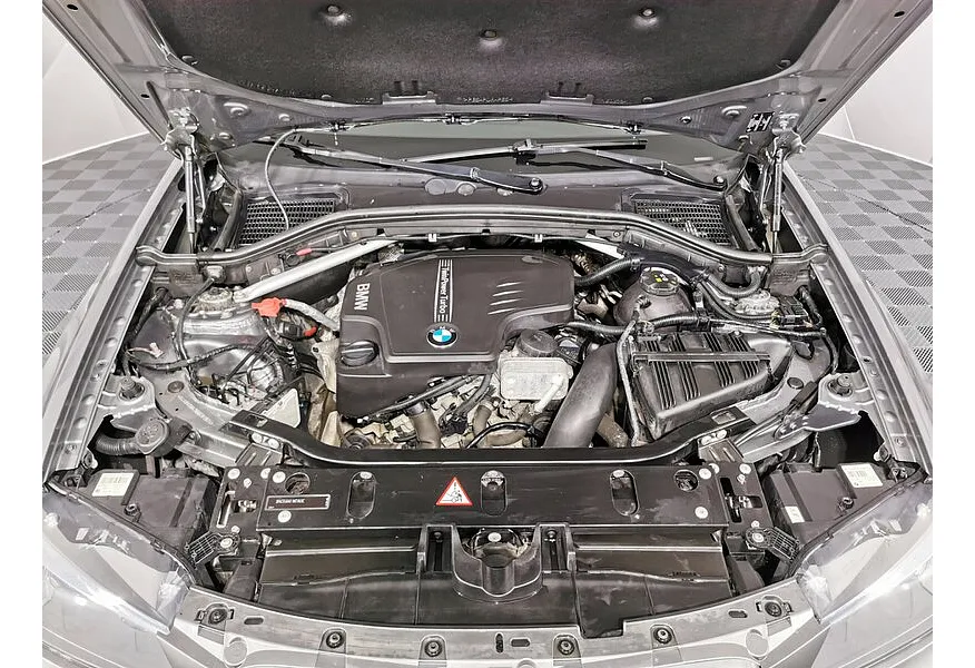 BMW X3 xDrive20i AT (184 л.с.) Base Локальная сборка Серый в АВИЛОН. Слайд №19