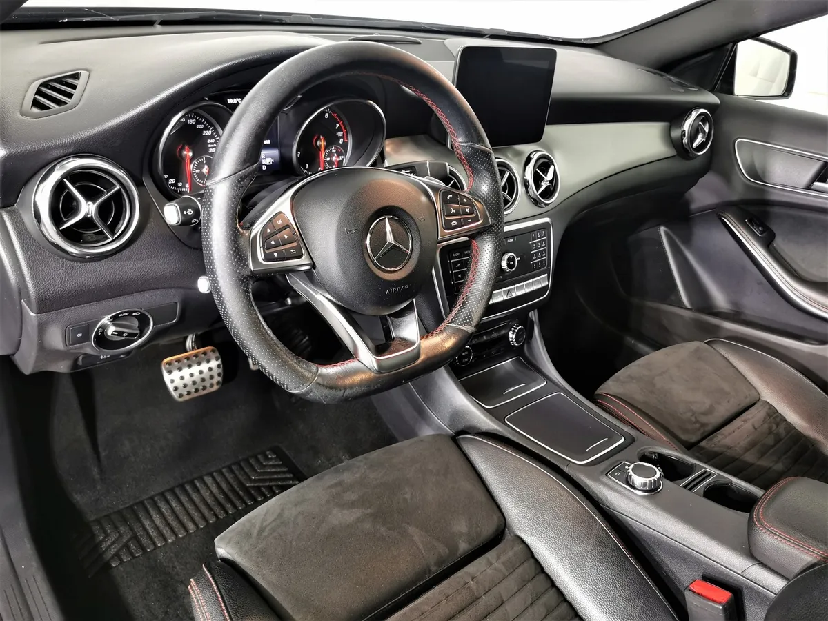 Mercedes-Benz GLA 250 7G-DCT 4MATIC (211 л.с.) Особая серия Синий в АВИЛОН. Слайд №18