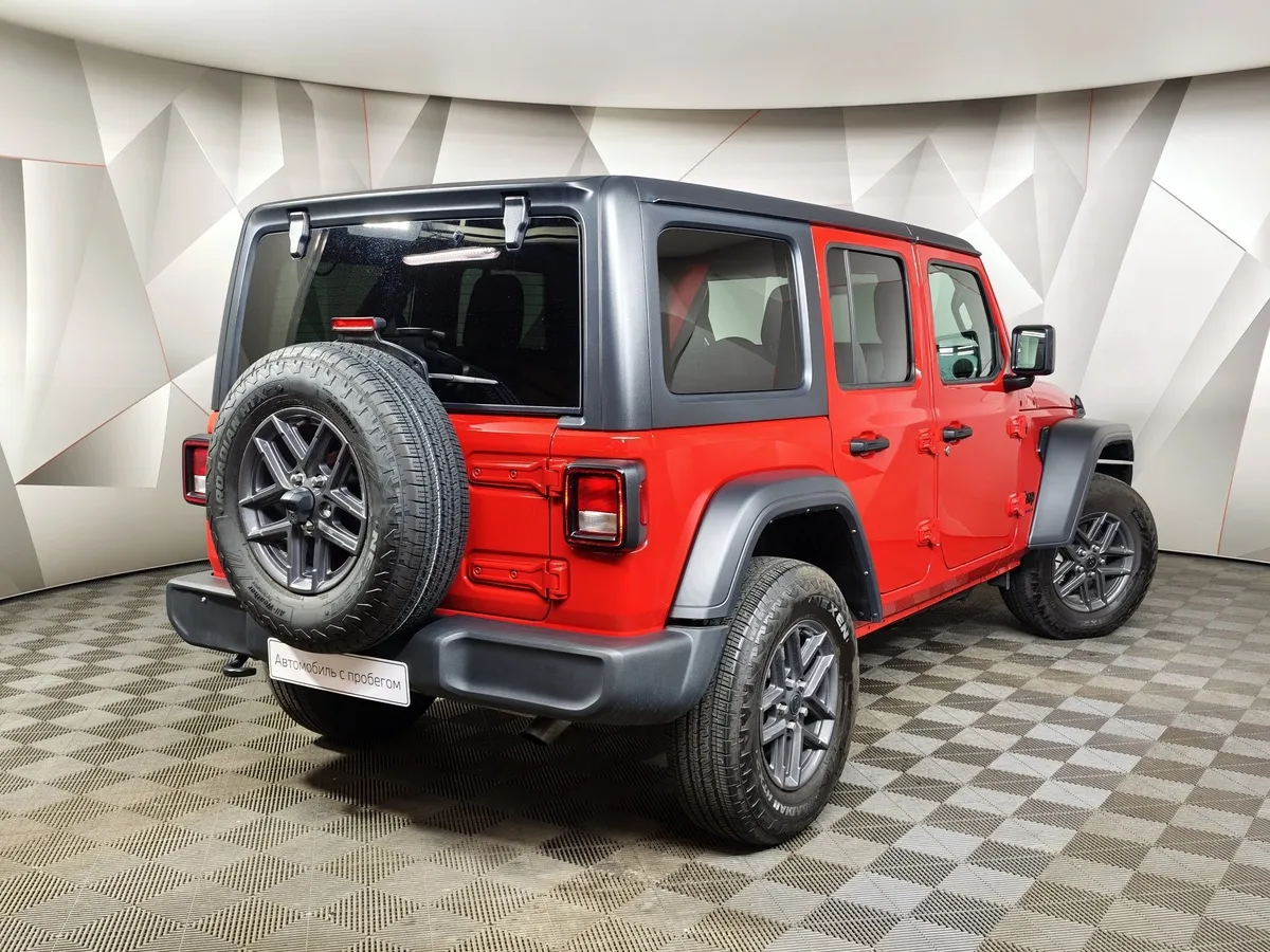 Jeep Wrangler 2.0 AT AWD (272 л.с.) Sport Красный в АВИЛОН. Слайд №2