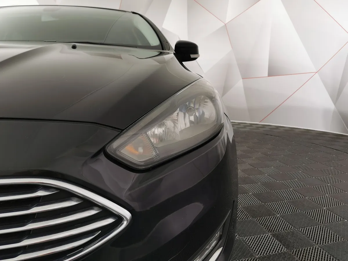 Ford Focus 1.6 Ti-VCT PowerShift (125 л.с.) SYNC Edition Черный в АВИЛОН. Слайд №10