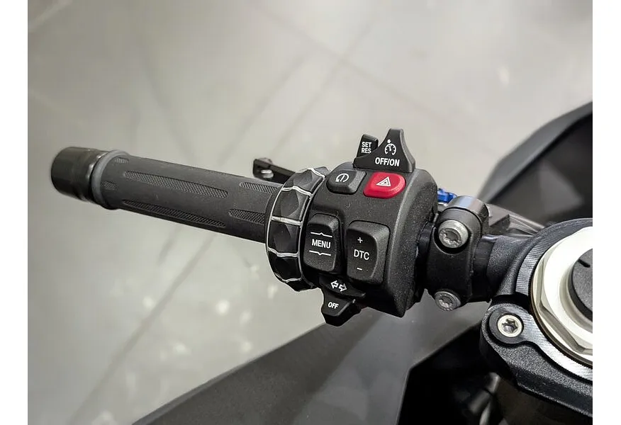 BMW Motorrad S 1000 RR S 1000 RR 999 см³ (207) 999 Серый в АВИЛОН. Слайд №10