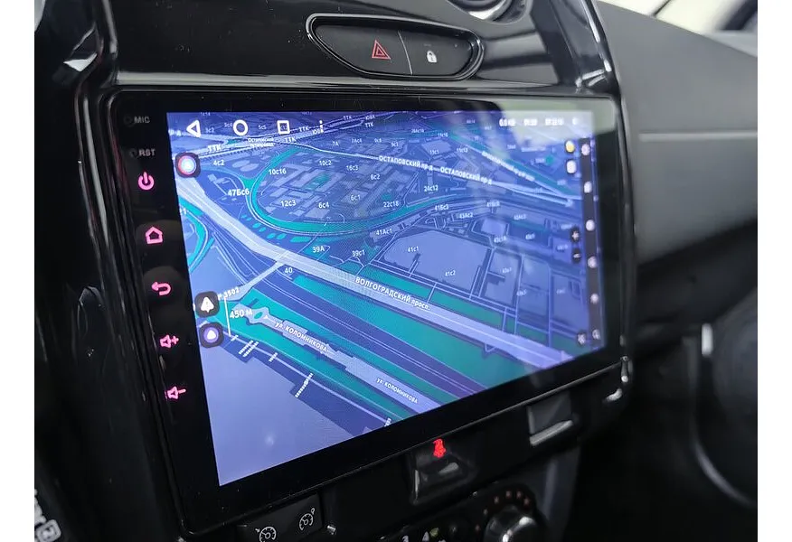 Renault Duster 2.0 MT 4x4 (143 л.с.) Белый в АВИЛОН. Слайд №20