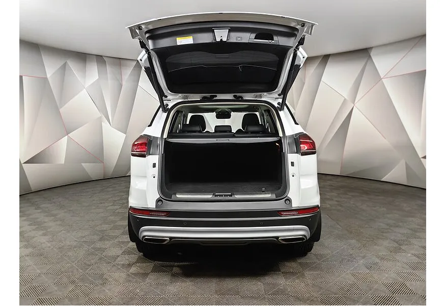 Geely Atlas Pro 1.5T 7DCT AWD (177 л.с.) Flagship Белый в АВИЛОН. Слайд №10