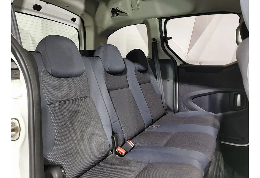 Peugeot Partner 1.6 HDi MT (90 л.с.) Белый в АВИЛОН. Слайд №14