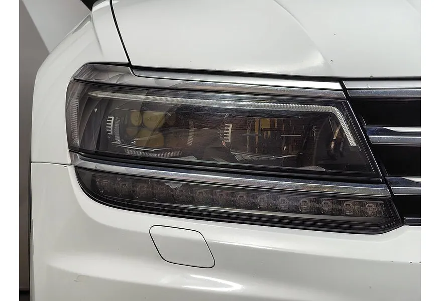 Volkswagen Tiguan 2.0 TDI 4Motion DSG (150 л.с.) Comfortline Белый в АВИЛОН. Слайд №10