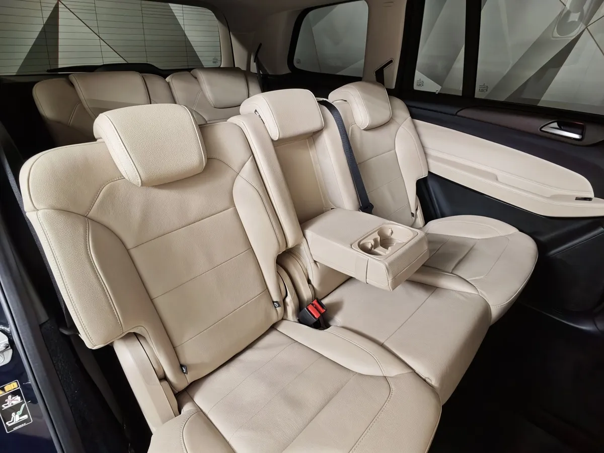 Mercedes-Benz GLS 350 d 4MATIC 9G-TRONIC (249 л.с.) Особая серия Синий в АВИЛОН. Слайд №17