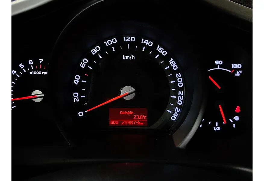 АВИЛОН - Kia Sportage 2.0 MT (150 л.с.) Белый - slide 18