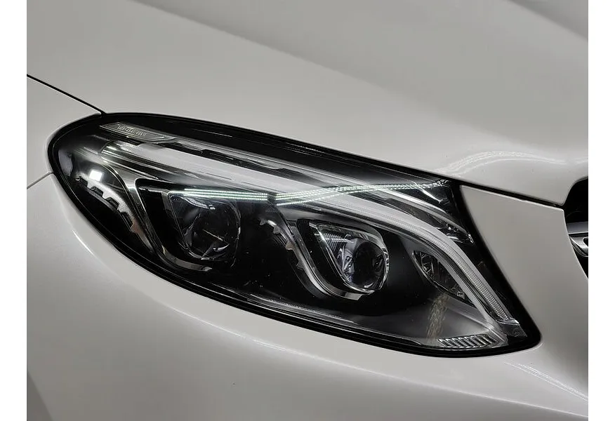 Mercedes-Benz GLE 400 4MATIC 9G-TRONIC (333 л.с.) Особая серия Белый в АВИЛОН. Слайд №10