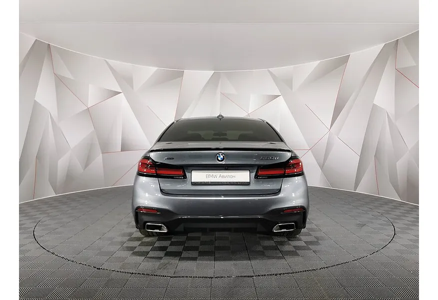 BMW 5 серия 530d xDrive Steptronic (249 л.с.) M Sport Pro Серый в АВИЛОН. Слайд №4