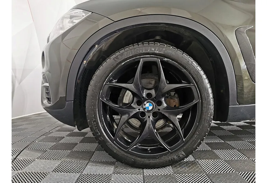 BMW X6 xDrive30d Steptroniс (249 л.с.) Коричневый в АВИЛОН. Слайд №7