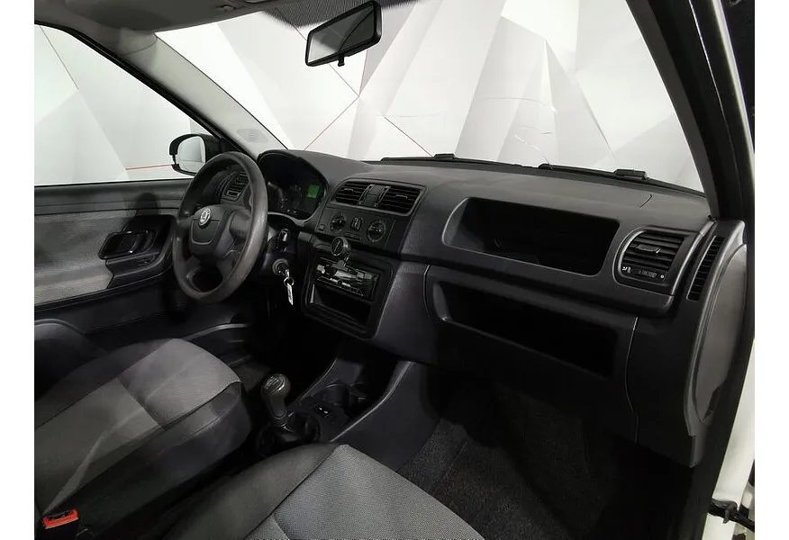 АВИЛОН - Skoda Fabia 1.2 MT (70 л.с.) Белый - slide 8