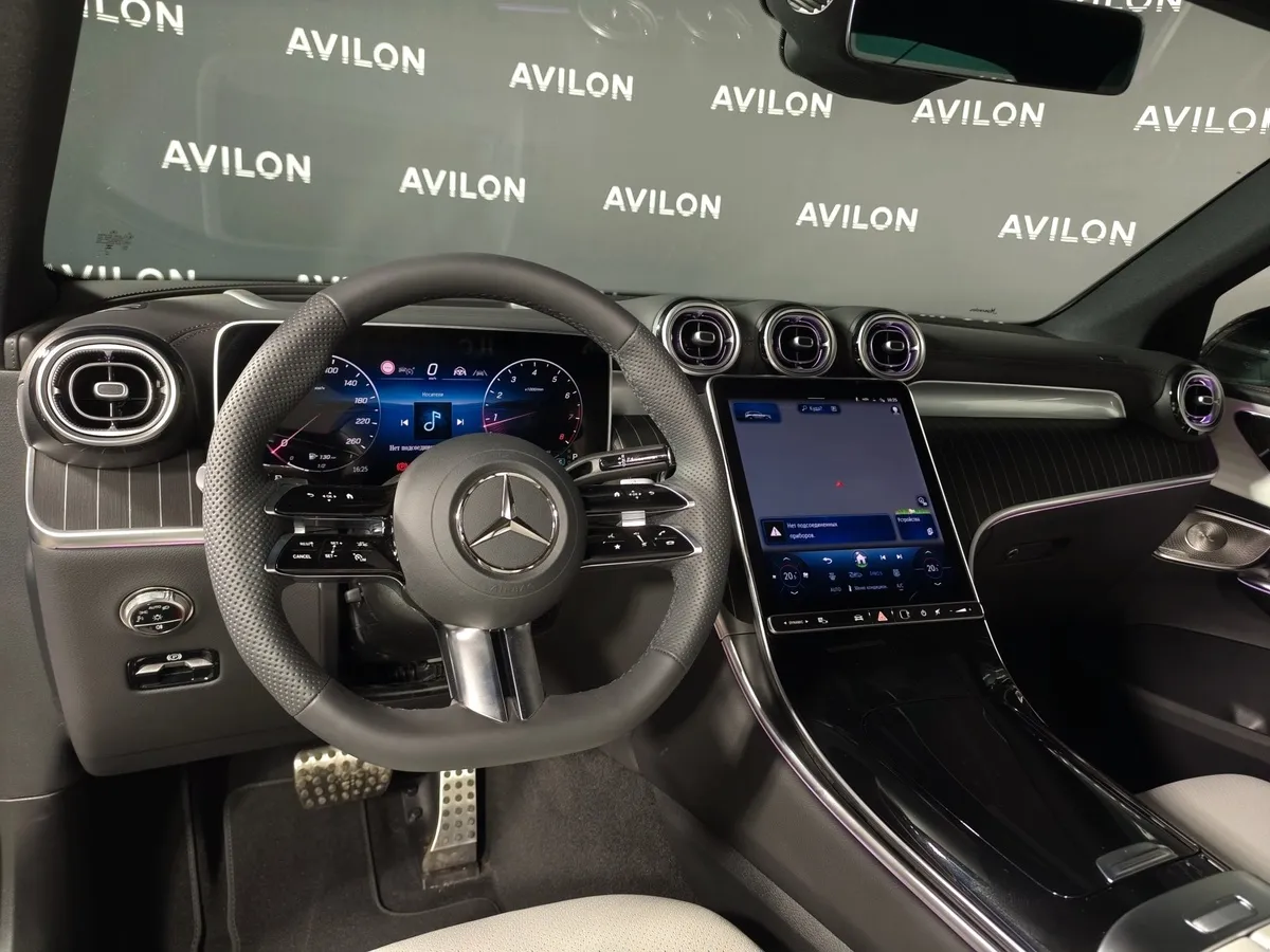 Mercedes-Benz GLC 300 4MATIC 9G-TRONIC (258 л.с.) Черный в АВИЛОН. Слайд №11