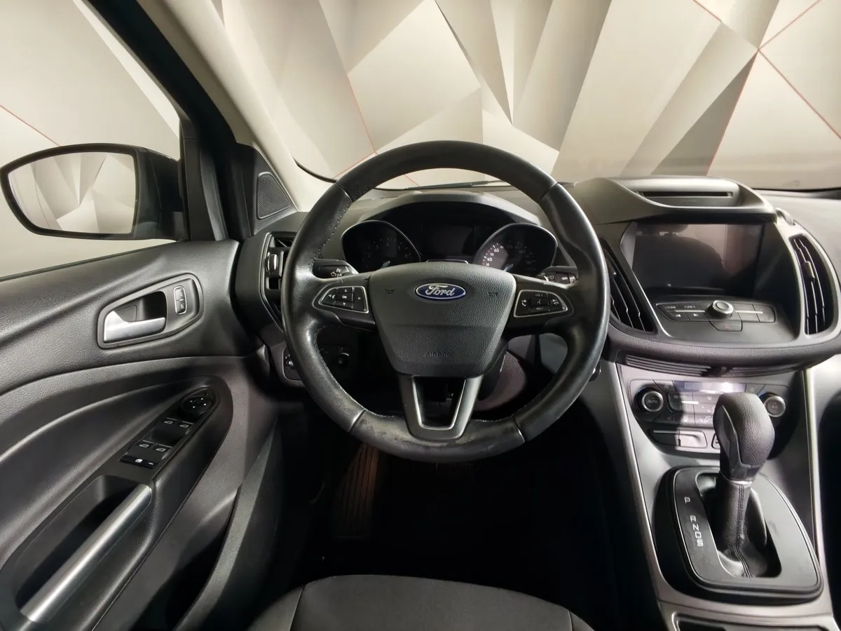 Ford Kuga 2.5 AT (150 л.с.) Серый в АВИЛОН. Слайд №20