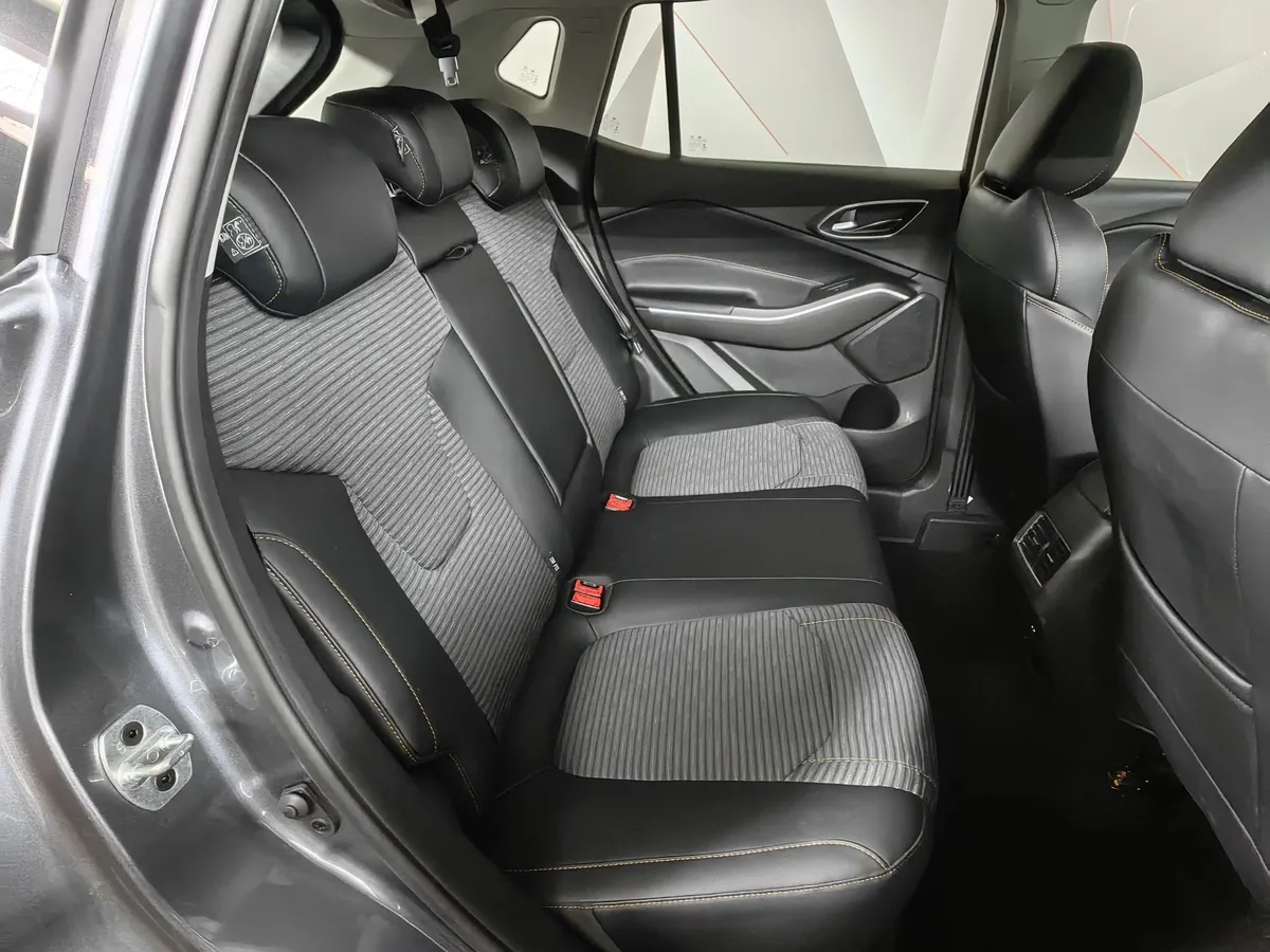 Москвич 3 1.5 CVT (150 л.с.) Standart Серый в АВИЛОН. Слайд №15 Москвич 3 1.5 CVT (150 л.с.) Standart Серый в АВИЛОН. Слайд №15