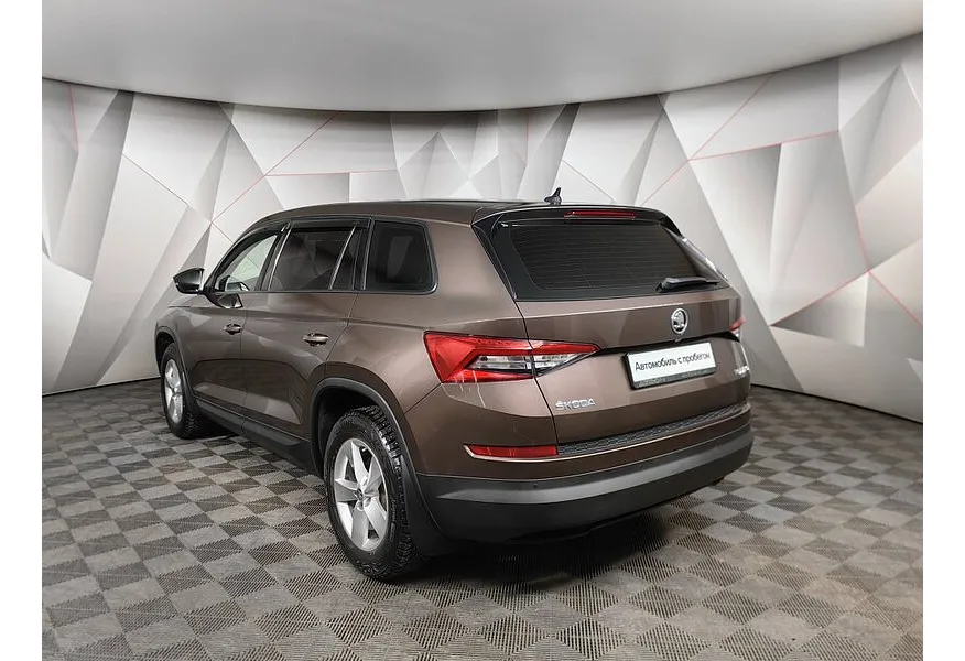 Skoda Kodiaq 1.4 TSI DSG (150 л.с.) Коричневый в АВИЛОН. Слайд №4