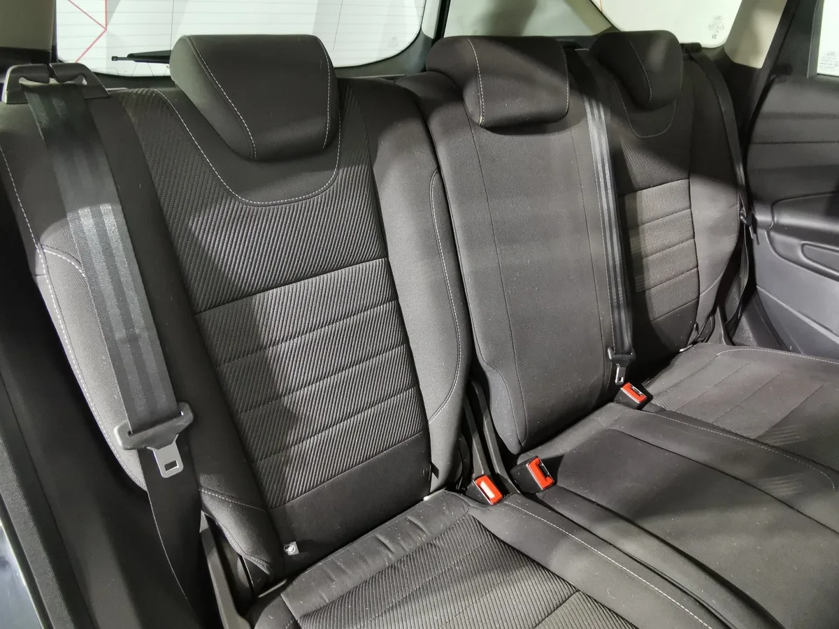 Ford Kuga 1.6 EcoBoost AT AWD (150 л.с.) Черный в АВИЛОН. Слайд №16