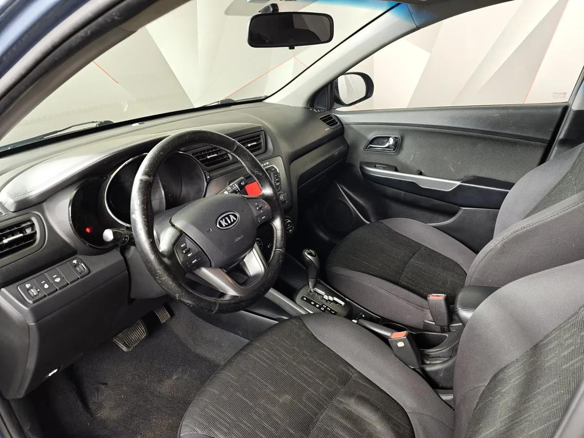 Kia Rio 1.6 AT (123 л.с.) Голубой в АВИЛОН. Слайд №19