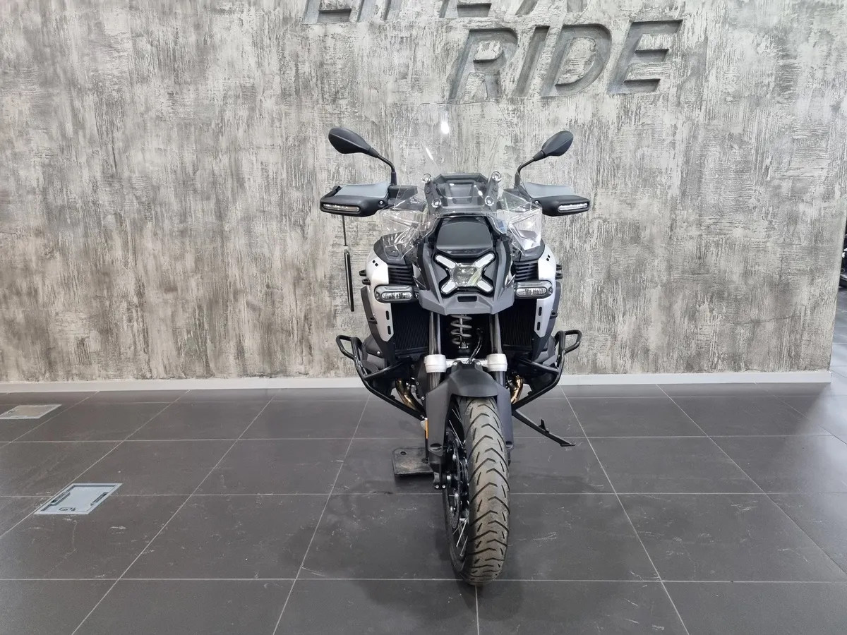 BMW Motorrad R 1300 GS Adventure R 1300 GS Adventure 1300 см³ (145) 1300 Черный в АВИЛОН. Слайд №4