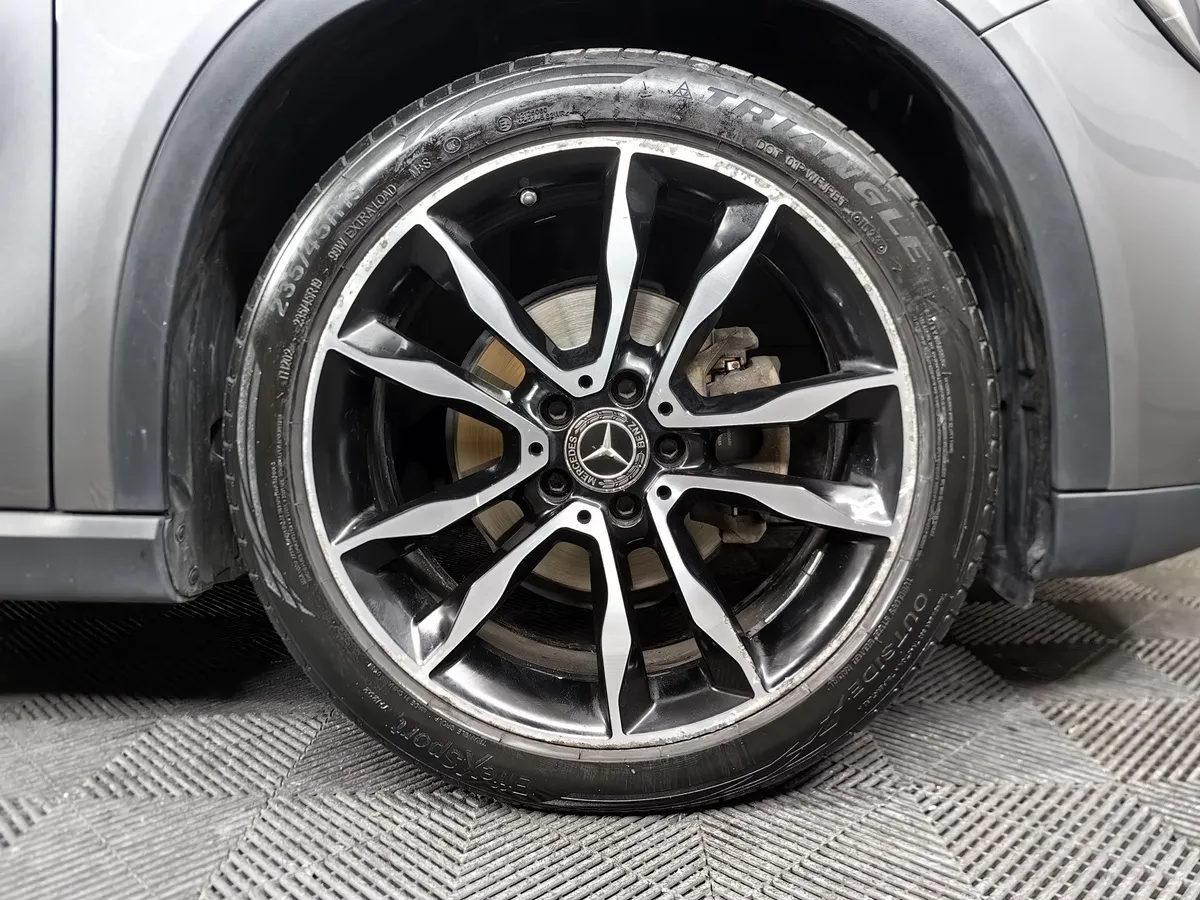 Mercedes-Benz GLA 200 7G-DCT (150 л.с.) Особая серия Серый в АВИЛОН. Слайд №9
