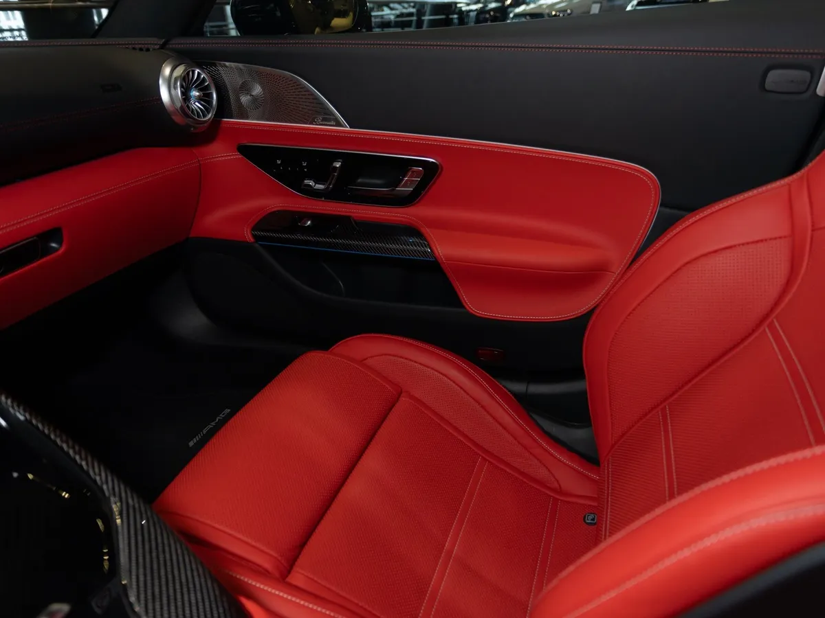 Mercedes-Benz AMG GT 43 4MATIC SPEEDSHIFT TCT 9G (367 л.с.) Черный в АВИЛОН. Слайд №10