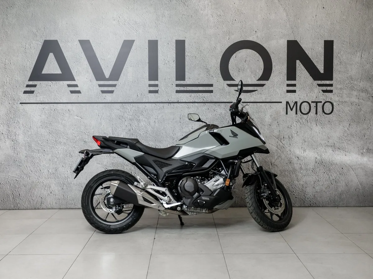 Honda NC750 X 750 см³ (59 л.с.) (59) 750 Серый в АВИЛОН. Слайд №4