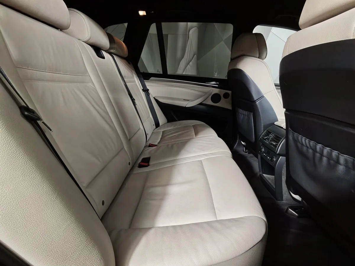 BMW X5 xDrive30d Steptronic (245 л.с.) Коричневый в АВИЛОН. Слайд №14