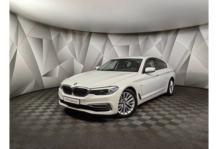 АВИЛОН - BMW 5 серия 520d xDrive Steptronic (190 л.с.) Белый - slide 0